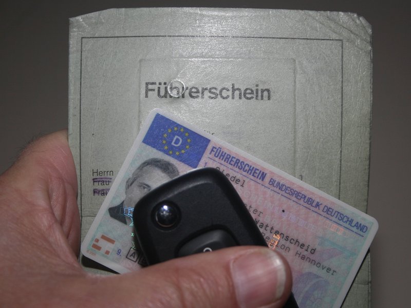 Bild autofahren-ausland.jpg